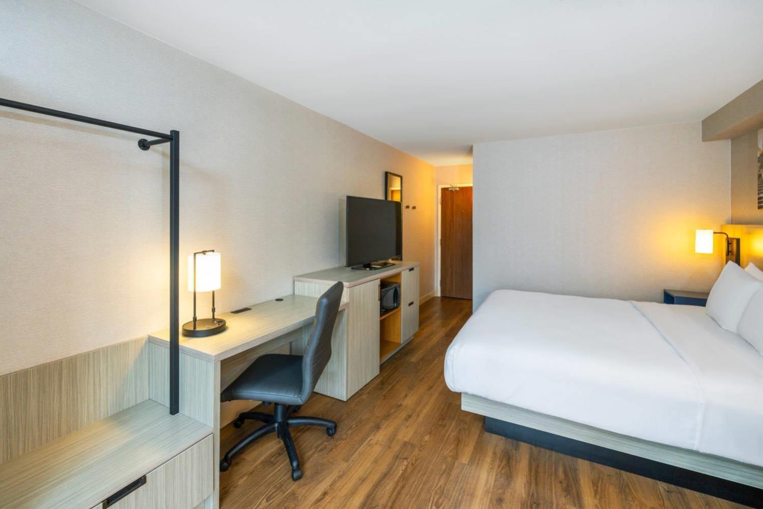 Comfort Inn Truro Exteriör bild